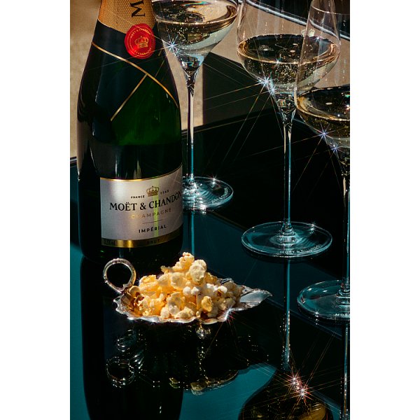 Moët & Chandon Champagne Brut Impérial 750ml – image 3