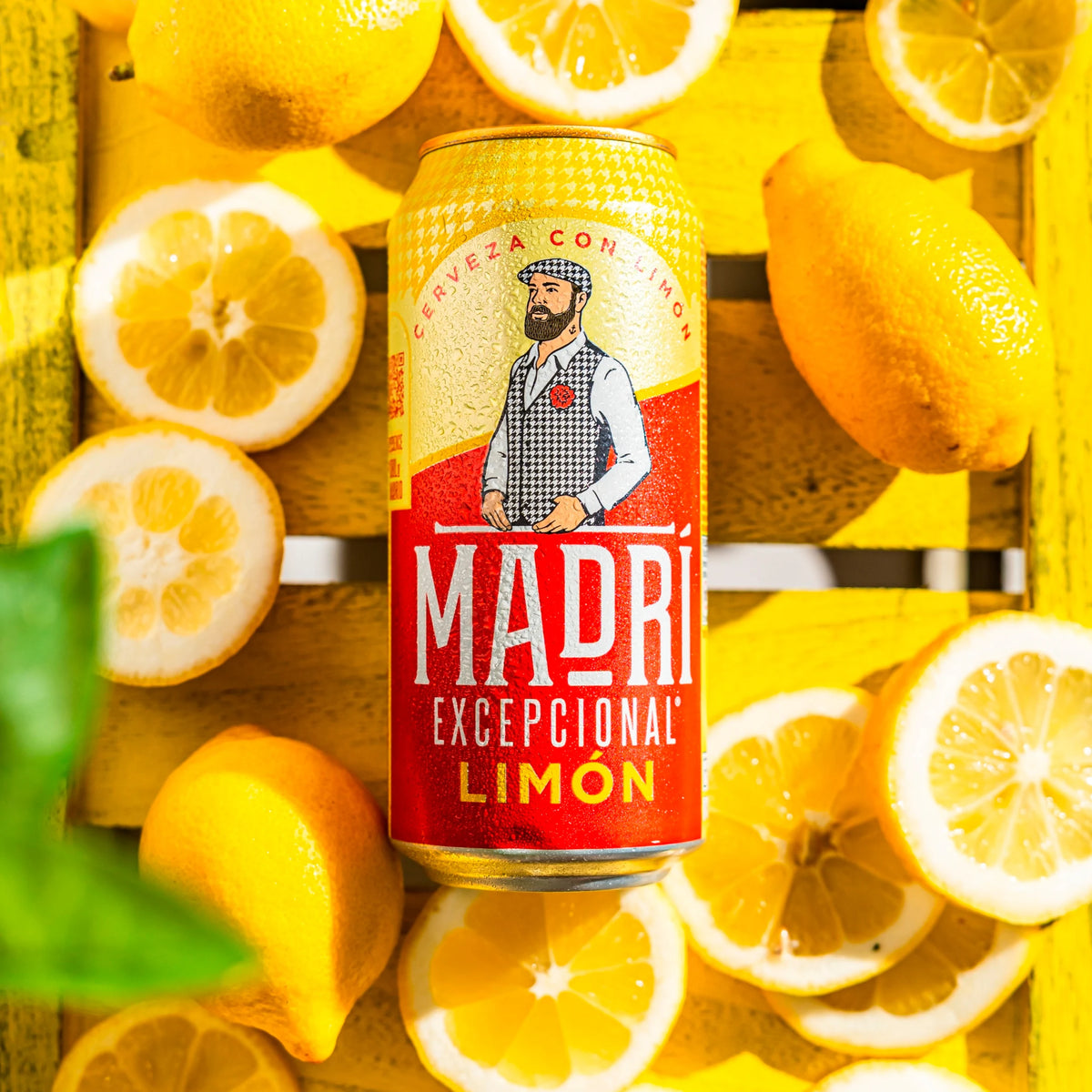 Madri Excepcional Limon Premium Lager Beer Can 24 x 440ml – image 5
