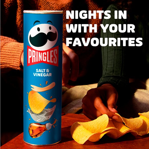 Pringles Salt & Vinegar Sharing Crisps 6 x 165g – image 2