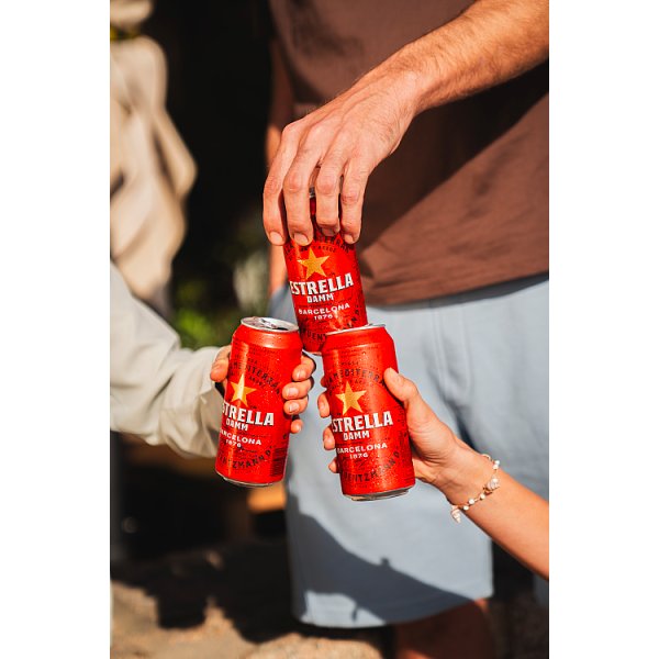 Estrella Damm 24 x 440ml – image 2