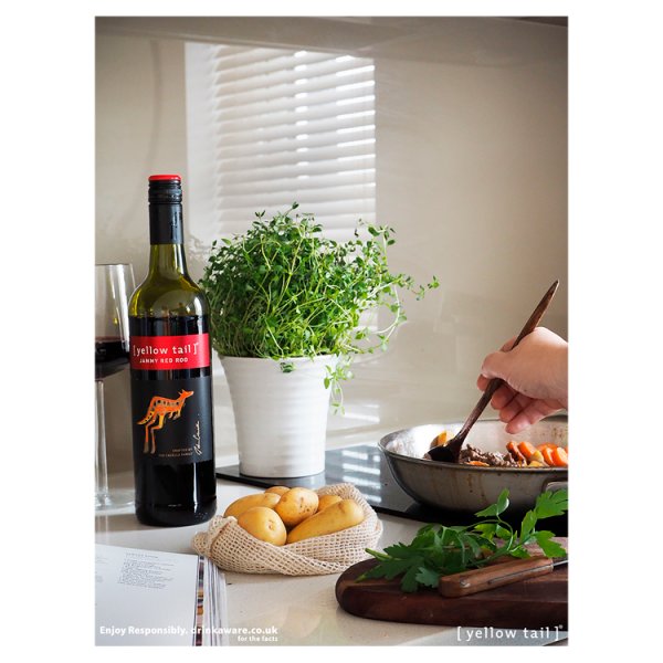 Yellow Tail Jammy Red Roo 6 x 750ml – image 3